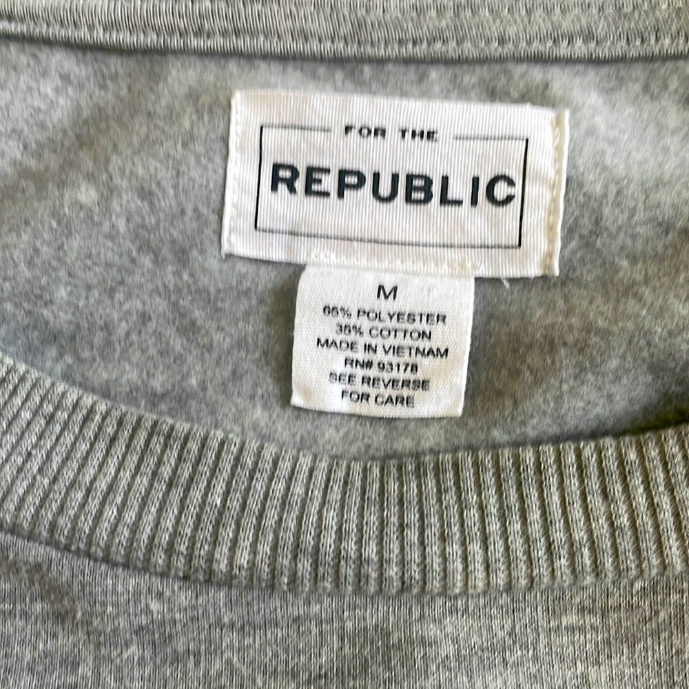 For The Republic Gray Crew Neck Sweater - Picture 3 of 4